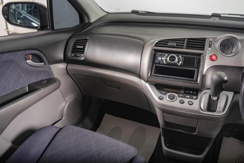 Honda Stream II Рестайлинг Томск  - изображение 11
