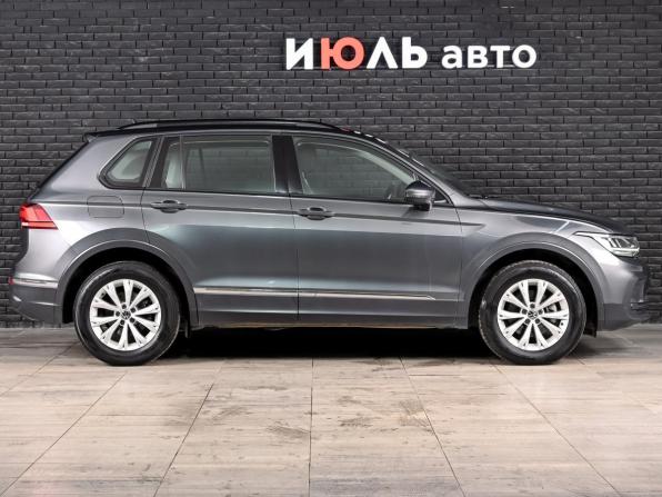 Volkswagen Tiguan II Рестайлинг с пробегом 2021 года, цена 2 790 000 рублей, 89423 км, внедорожник, Автокод Объявления