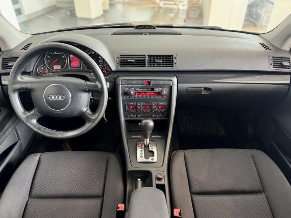 Audi A4 III (B7) с пробегом 2004 года, цена 445 000 рублей, 240000 км, седан, Автокод Объявления