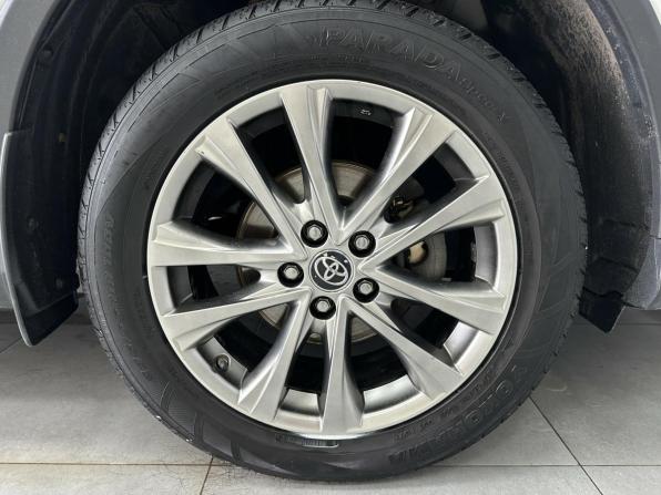 Toyota RAV4 IV (XA40) Рестайлинг с пробегом 2018 года, цена 2 644 990 рублей, 95418 км, внедорожник, Автокод Объявления