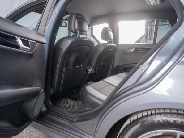 Mercedes-Benz C-Класс III (W204) Рестайлинг с пробегом 2011 года, цена 1 549 000 рублей, 177410 км, универсал, Автокод Объявления