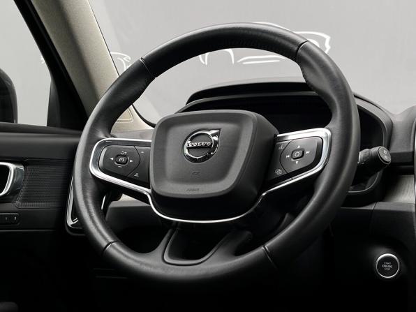 Volvo XC40 I с пробегом 2020 года, цена 3 064 300 рублей, 55495 км, внедорожник, Автокод Объявления