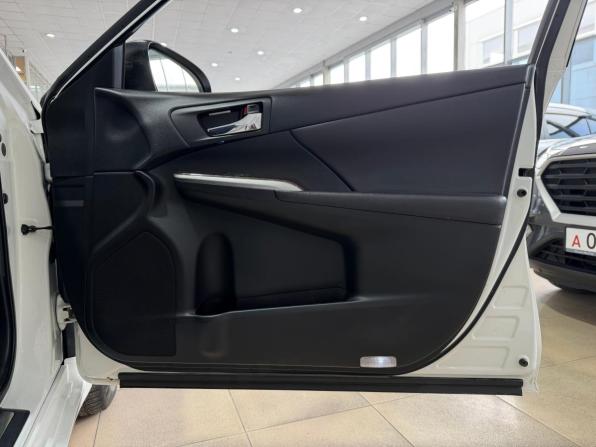 Toyota Camry VII (XV50) Рестайлинг с пробегом 2016 года, цена 2 200 000 рублей, 198263 км, седан, Автокод Объявления