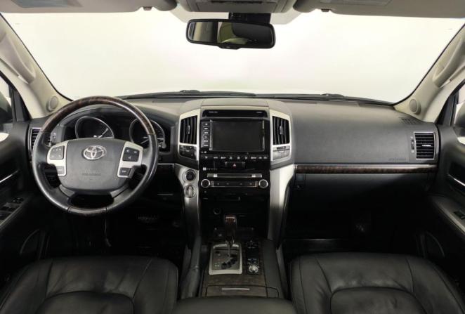 Toyota Land Cruiser 200 Series Рестайлинг 1 с пробегом 2012 года, цена 3 015 000 рублей, 288894 км, внедорожник, Автокод Объявления
