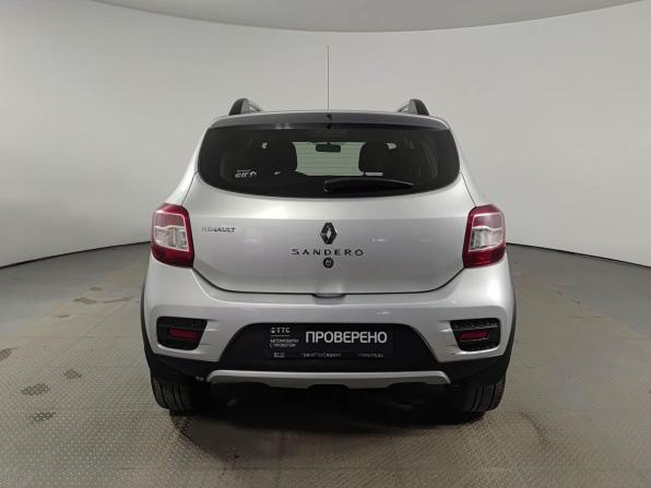 Renault Sandero II с пробегом 2015 года, цена 755 000 рублей, 218899 км, хэтчбек, Автокод Объявления