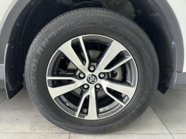 Toyota RAV4 IV (XA40) Рестайлинг с пробегом 2016 года, цена 2 340 000 рублей, 105994 км, внедорожник, Автокод Объявления