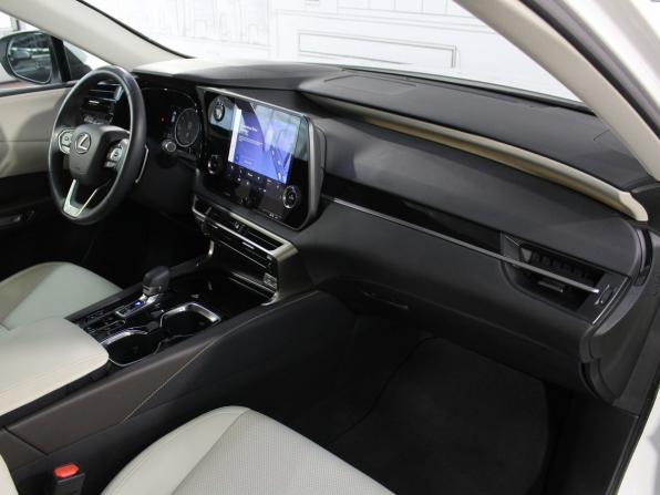 Lexus RX V с пробегом 2023 года, цена 8 275 000 рублей, 49000 км, внедорожник, Автокод Объявления