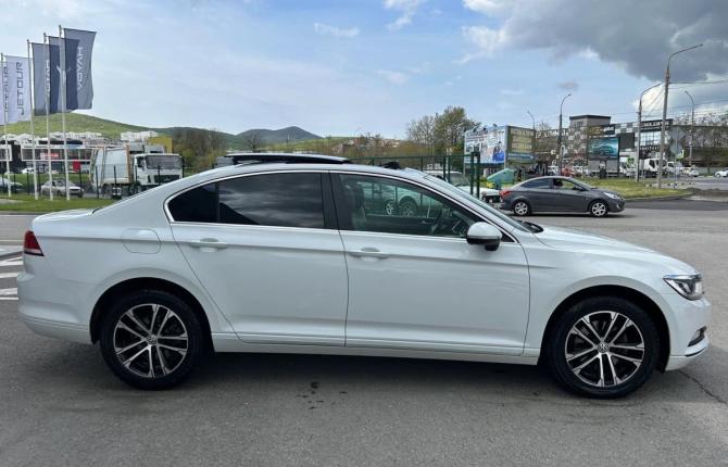 Volkswagen Passat B8 с пробегом 2018 года, цена 1 920 000 рублей, 161000 км, седан, Автокод Объявления