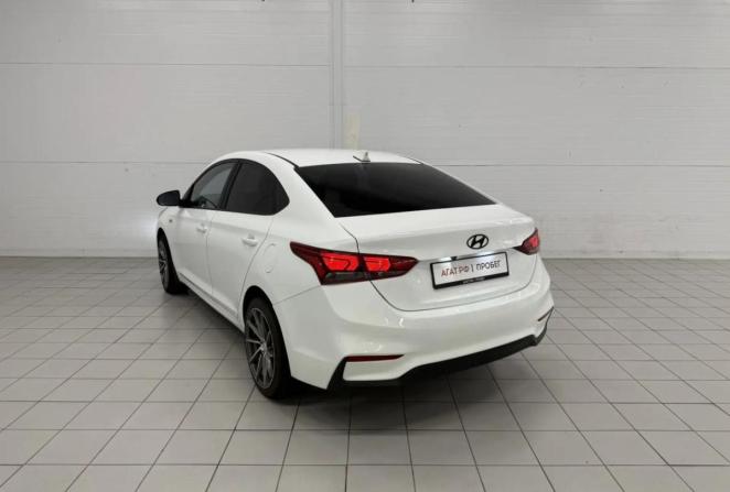 Hyundai Solaris II с пробегом 2019 года, цена 1 420 000 рублей, 107712 км, седан, Автокод Объявления
