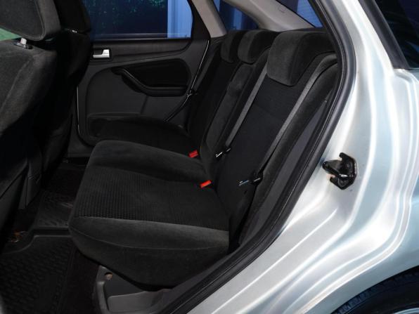 Ford Focus II с пробегом 2007 года, цена 348 000 рублей, 291130 км, седан, Автокод Объявления