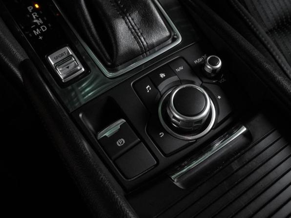 Mazda 6 III (GJ) Рестайлинг с пробегом 2017 года, цена 2 396 000 рублей, 55628 км, седан, Автокод Объявления