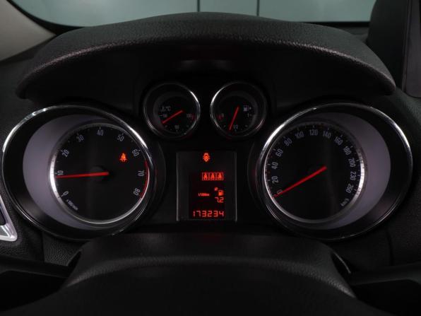 Opel Mokka I с пробегом 2014 года, цена 999 000 рублей, 173234 км, внедорожник, Автокод Объявления