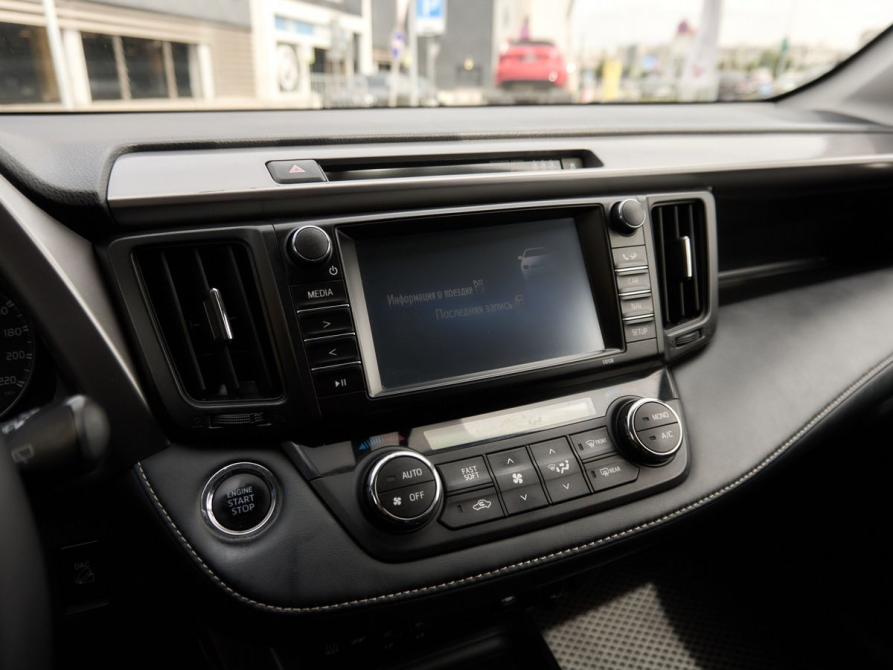 Toyota RAV4 IV (XA40) Рестайлинг Казань  - изображение 9
