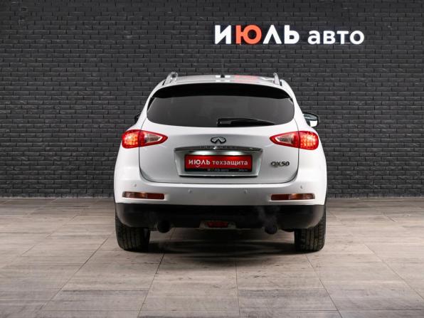 Infiniti QX50 I с пробегом 2014 года, цена 1 690 000 рублей, 173529 км, внедорожник, Автокод Объявления