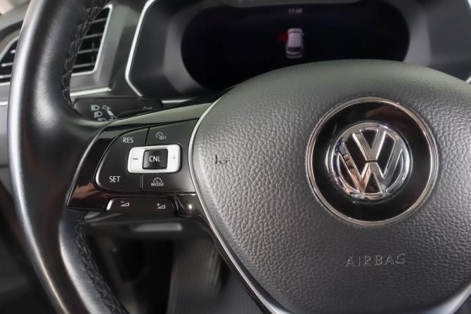 Volkswagen Tiguan II с пробегом 2017 года, цена 2 949 000 рублей, 107860 км, внедорожник, Автокод Объявления