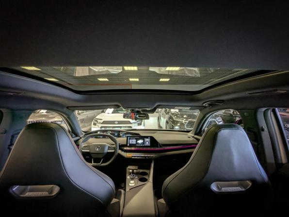 Changan UNI-V I с пробегом 2024 года, цена 2 299 500 рублей, 5650 км, лифтбек, Автокод Объявления