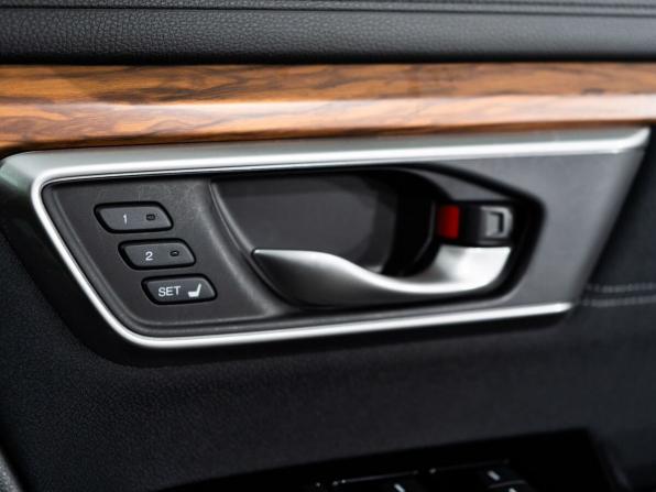 Honda CR-V V с пробегом 2018 года, цена 2 599 500 рублей, 33221 км, внедорожник, Автокод Объявления