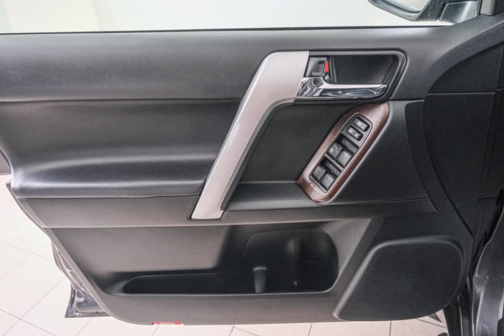 Toyota Land Cruiser Prado 150 Series Рестайлинг 1 Красноярск  - изображение 22