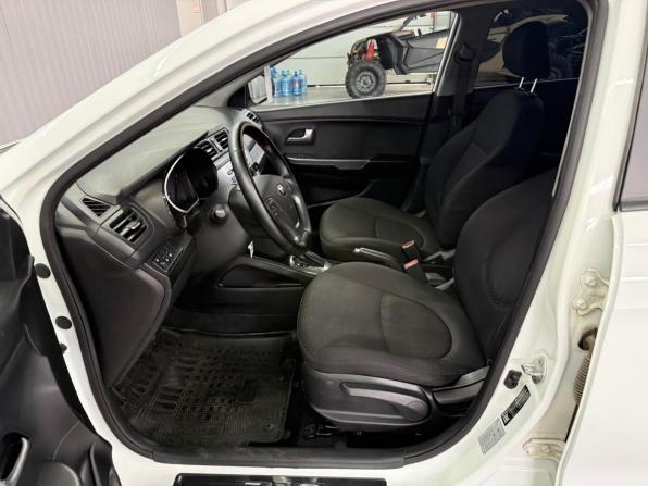 Kia Rio III Рестайлинг с пробегом 2016 года, цена 1 237 000 рублей, 101224 км, седан, Автокод Объявления