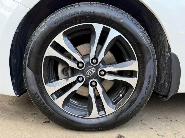 Kia Cerato III Рестайлинг (Classic) с пробегом 2018 года, цена 1 590 000 рублей, 104897 км, седан, Автокод Объявления
