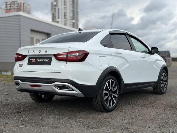 Lada (ВАЗ) Vesta I Рестайлинг (NG) с пробегом 2023 года, цена 1 215 000 рублей, 44700 км, седан, Автокод Объявления