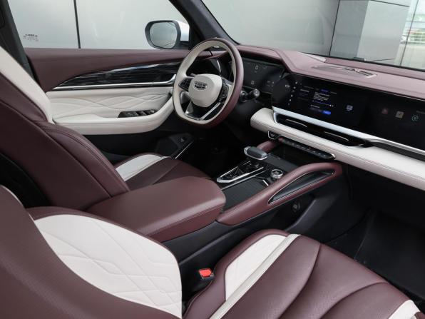 Geely Monjaro I с пробегом 2023 года, цена 3 149 000 рублей, 44000 км, внедорожник, Автокод Объявления