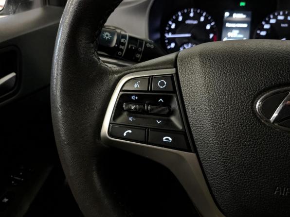 Hyundai Solaris II Рестайлинг с пробегом 2021 года, цена 1 430 000 рублей, 108194 км, седан, Автокод Объявления
