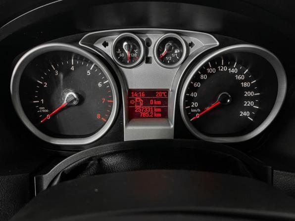 Ford Focus II Рестайлинг с пробегом 2010 года, цена 602 000 рублей, 257329 км, седан, Автокод Объявления