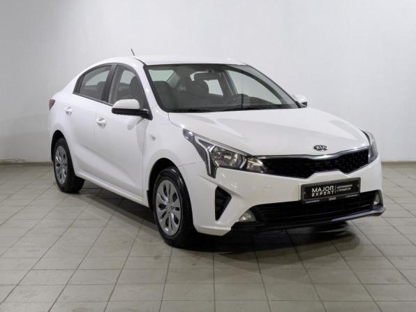Kia Rio IV Рестайлинг с пробегом 2021 года, цена 1 725 000 рублей, 35810 км, седан, Автокод Объявления