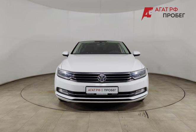 Volkswagen Passat B8 с пробегом 2018 года, цена 1 620 000 рублей, 193669 км, седан, Автокод Объявления