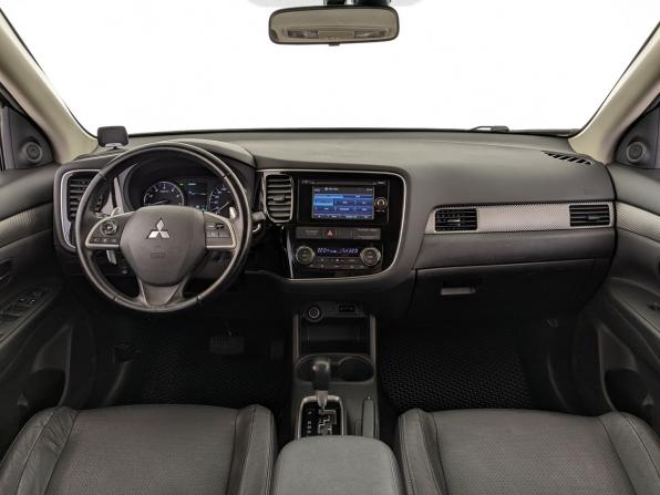 Mitsubishi Outlander III с пробегом 2014 года, цена 2 400 000 рублей, 43000 км, внедорожник, Автокод Объявления