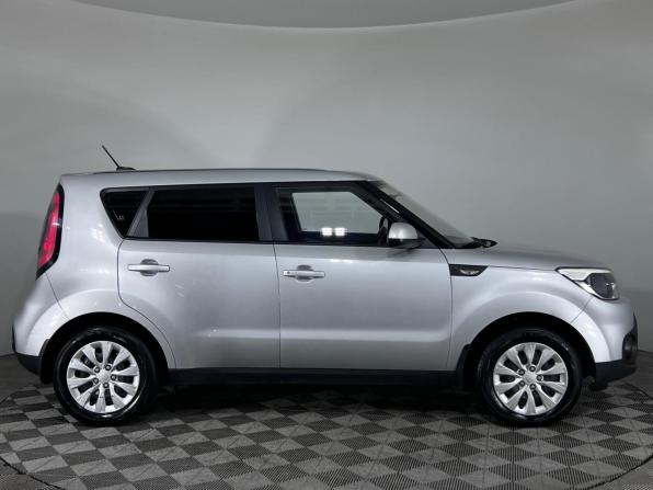 Kia Soul II Рестайлинг с пробегом 2018 года, цена 1 340 000 рублей, 98718 км, хэтчбек, Автокод Объявления