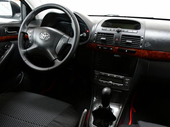 Toyota Avensis II с пробегом 2005 года, цена 547 000 рублей, 265813 км, седан, Автокод Объявления