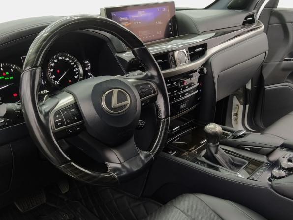 Lexus LX III Рестайлинг 2 с пробегом 2020 года, цена 9 020 000 рублей, 111230 км, внедорожник, Автокод Объявления