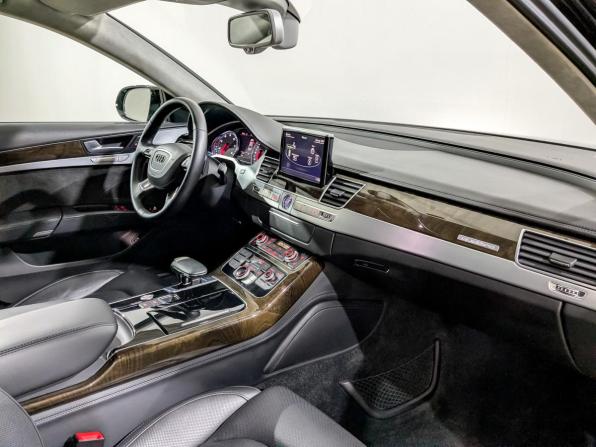 Audi A8 III (D4) Рестайлинг с пробегом 2016 года, цена 3 500 000 рублей, 90722 км, седан, Автокод Объявления