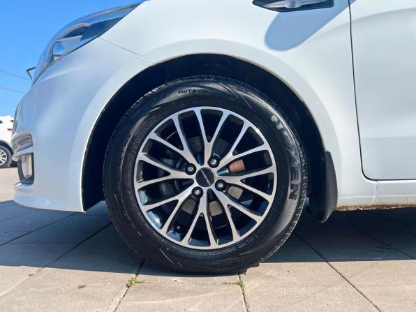 Kia Rio III Рестайлинг с пробегом 2017 года, цена 1 135 800 рублей, 173162 км, седан, Автокод Объявления