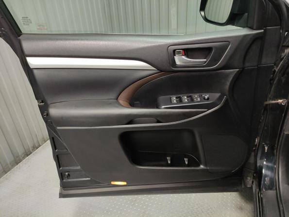 Toyota Highlander III (XU50) с пробегом 2014 года, цена 2 890 000 рублей, 177328 км, внедорожник, Автокод Объявления