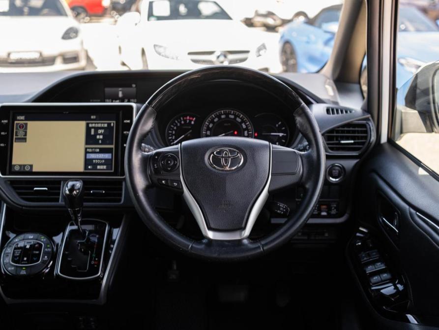 Toyota Esquire I Рестайлинг Сочи  - изображение 14