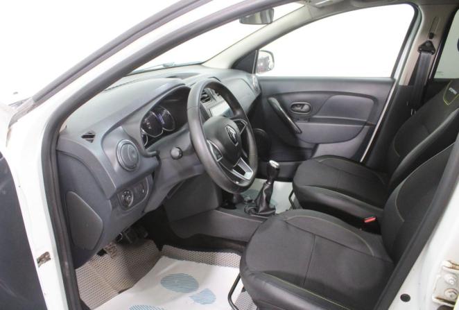 Renault Logan II Рестайлинг с пробегом 2021 года, цена 1 215 000 рублей, 57665 км, седан, Автокод Объявления