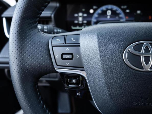 Toyota Camry IX (XV80) China Market с пробегом 2025 года, цена 4 200 000 рублей, 6090 км, седан, Автокод Объявления