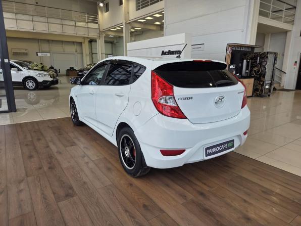 Hyundai Solaris I с пробегом 2013 года, цена 690 000 рублей, 157295 км, хэтчбек, Автокод Объявления
