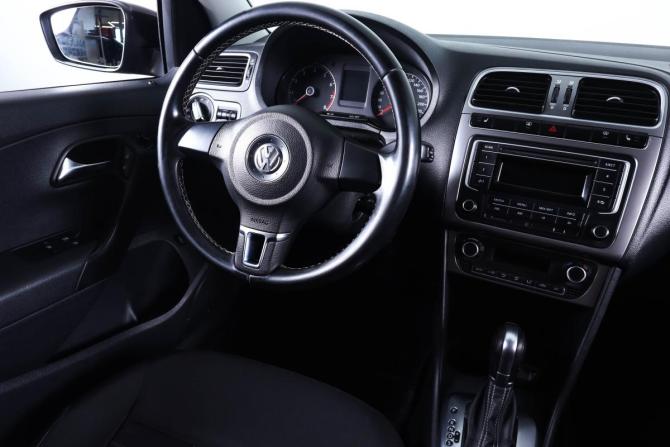 Volkswagen Polo V с пробегом 2015 года, цена 949 000 рублей, 203000 км, седан, Автокод Объявления