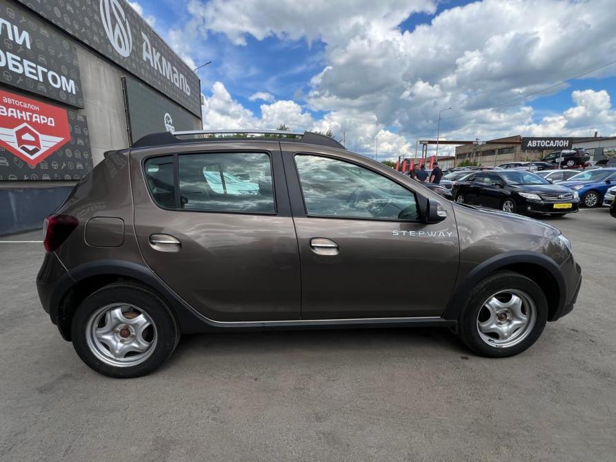 Renault Sandero II Рестайлинг Альметьевск  - изображение 8