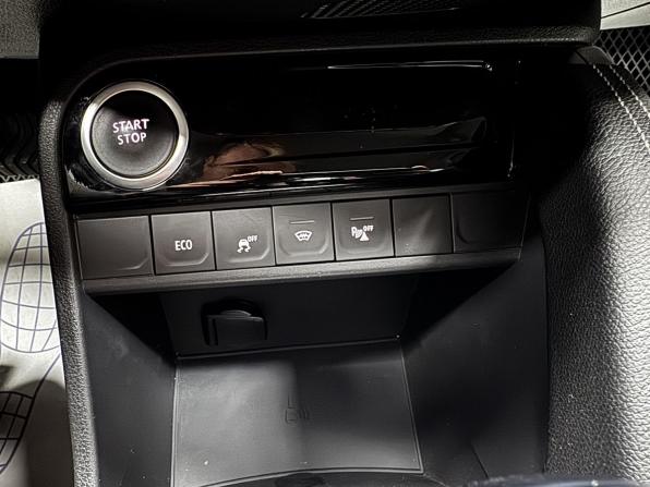 Renault Kaptur I Рестайлинг с пробегом 2021 года, цена 1 850 000 рублей, 69457 км, внедорожник, Автокод Объявления