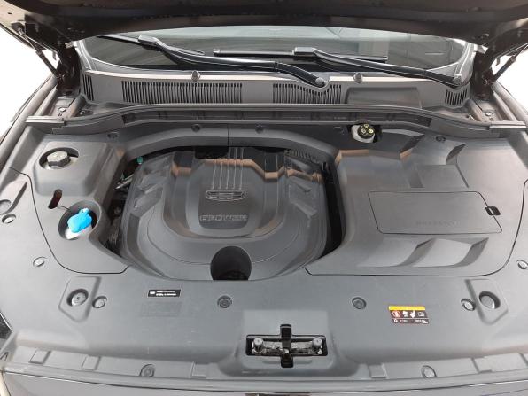 Geely Atlas Pro с пробегом 2022 года, цена 1 999 000 рублей, 60354 км, внедорожник, Автокод Объявления