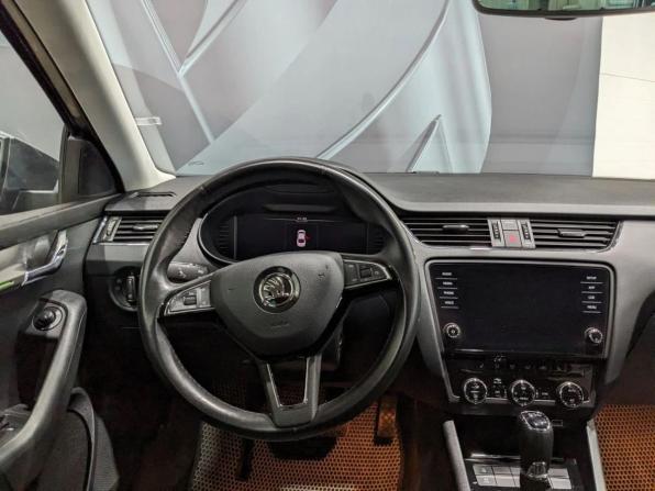Skoda Octavia III (A7) Рестайлинг с пробегом 2019 года, цена 1 610 000 рублей, 207137 км, лифтбек, Автокод Объявления