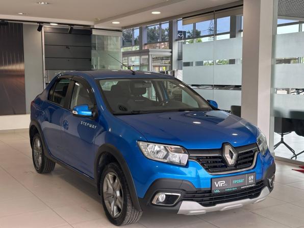 Renault Logan II Рестайлинг с пробегом 2019 года, цена 1 320 000 рублей, 75450 км, седан, Автокод Объявления