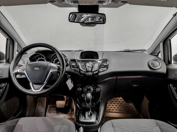 Ford Fiesta Mk6 Рестайлинг с пробегом 2016 года, цена 850 000 рублей, 134538 км, хэтчбек, Автокод Объявления