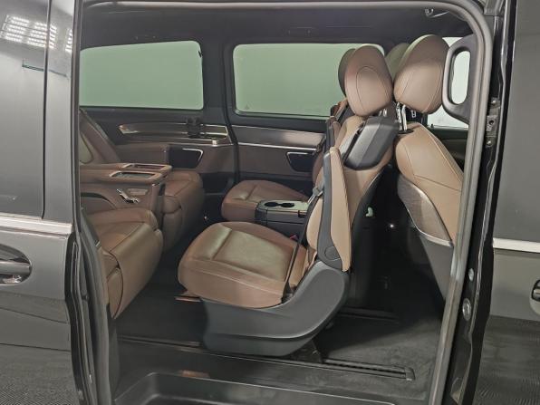 Mercedes-Benz V-Класс III (W447) Рестайлинг с пробегом 2022 года, цена 9 649 000 рублей, 18284 км, минивэн, Автокод Объявления