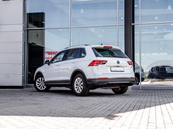 Volkswagen Tiguan II Рестайлинг с пробегом 2021 года, цена 3 450 000 рублей, 50780 км, внедорожник, Автокод Объявления